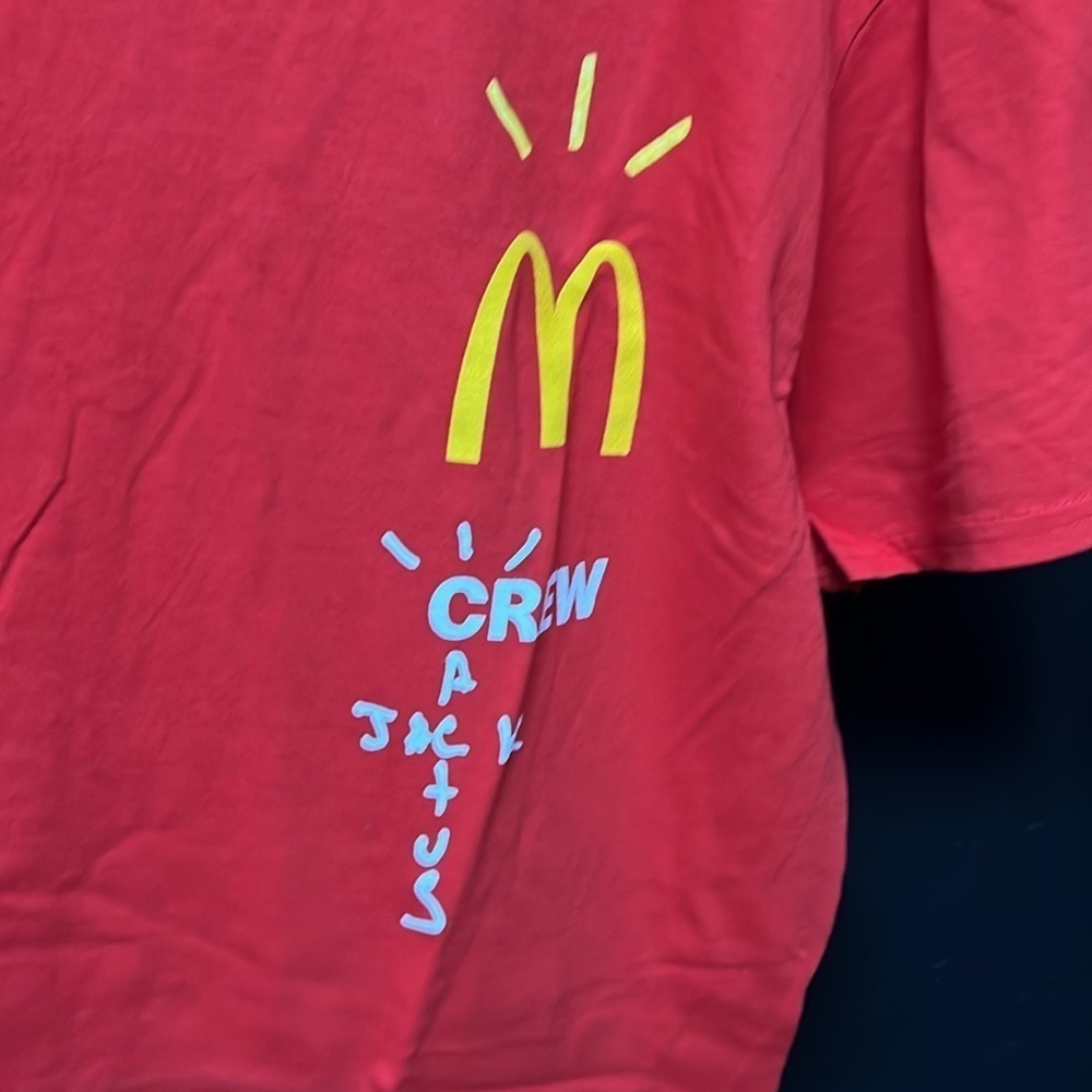 McDonald’s Travis Scott “Cactus Jack” crew shirt
Gildan brand multiple sizes - Picture 2 of 5
